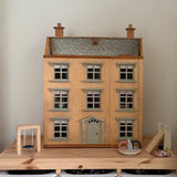 Retro Squiggly Stripe