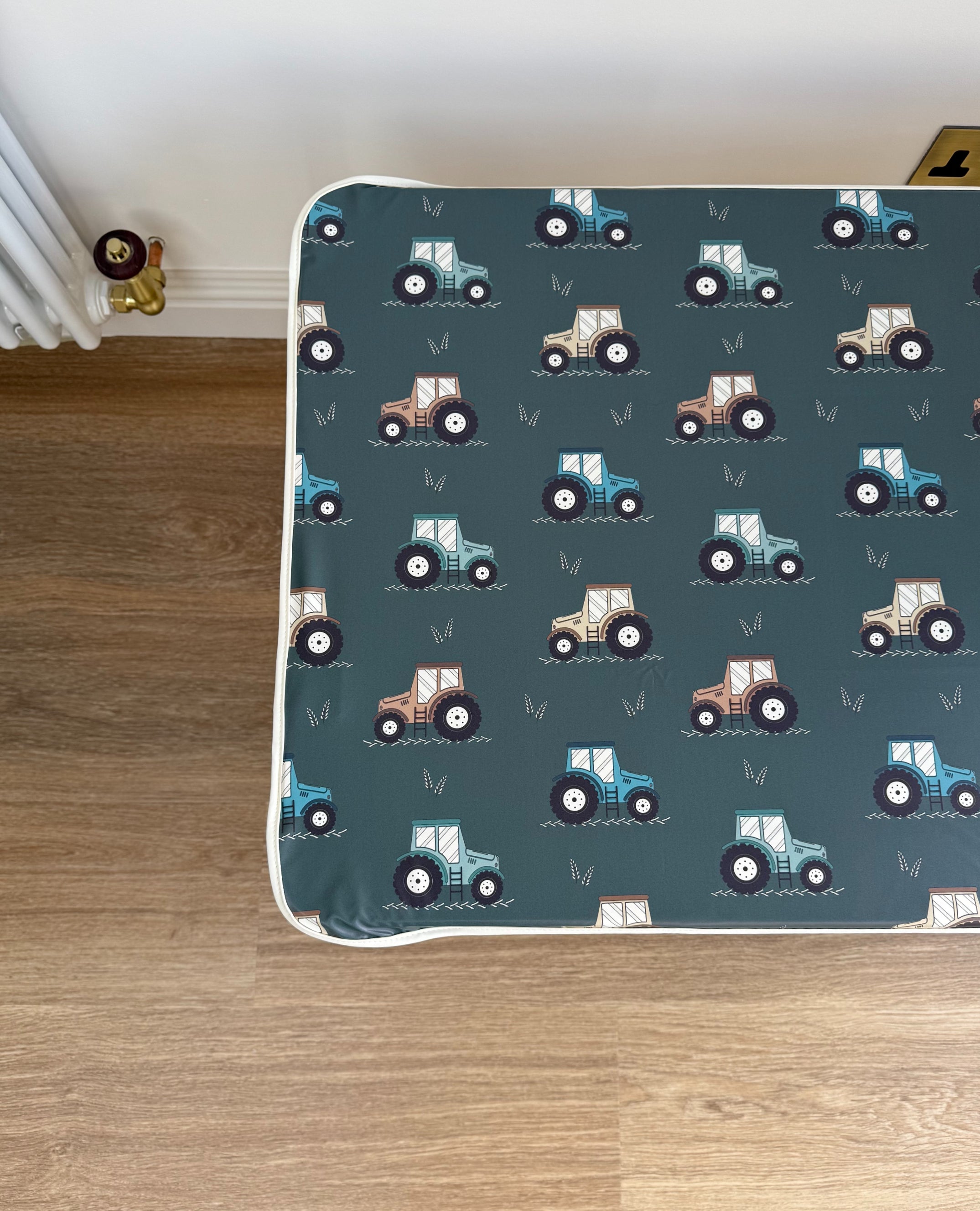 Tractor Design for IKEA Flisat table 