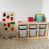Scallop magnetic wall decal In playcorner with toy storage